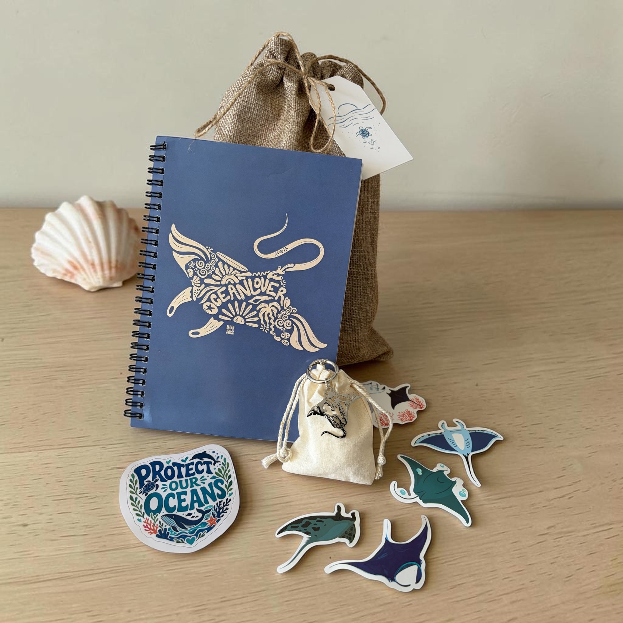 Manta Ray Lovers Gift Pack